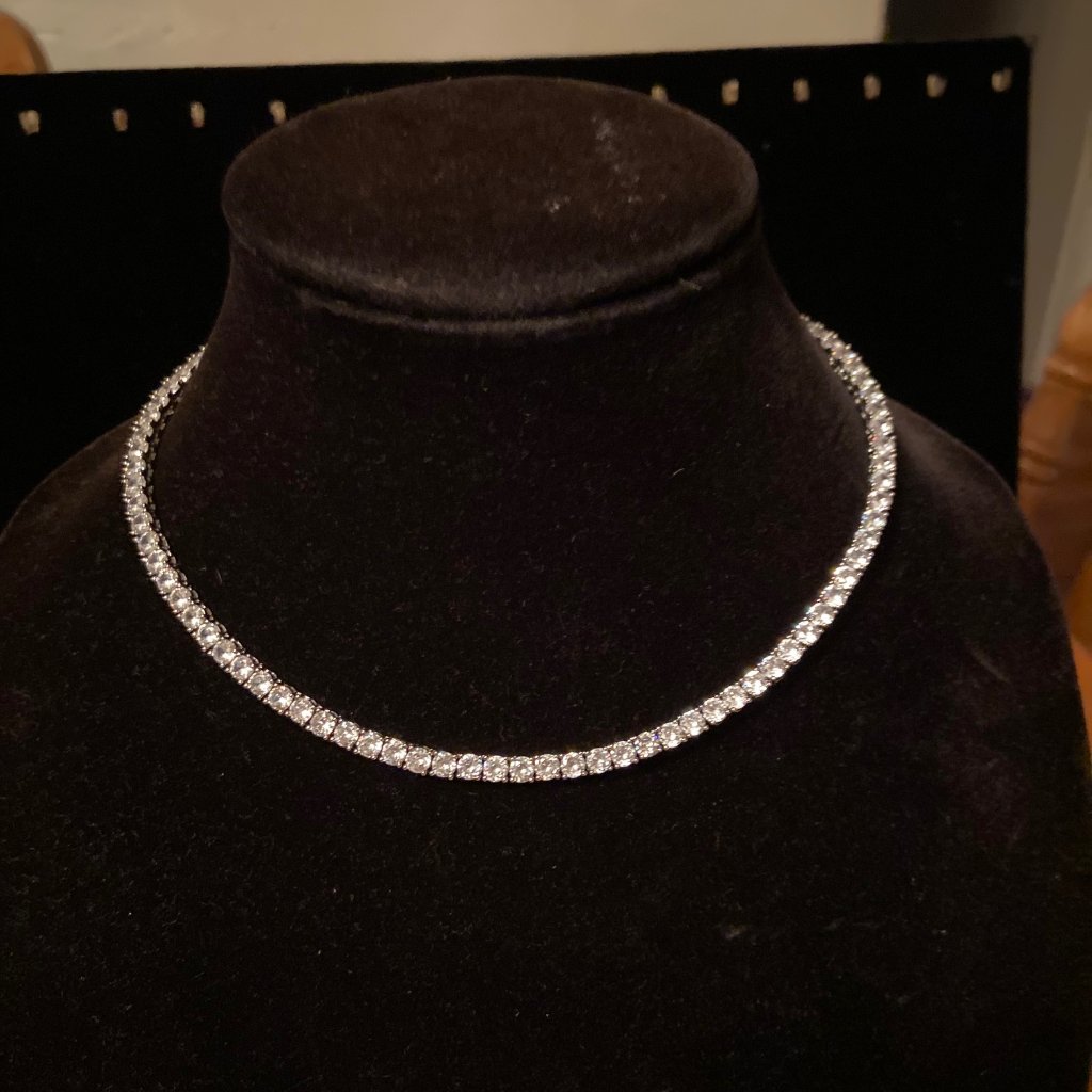 Necklace 25$